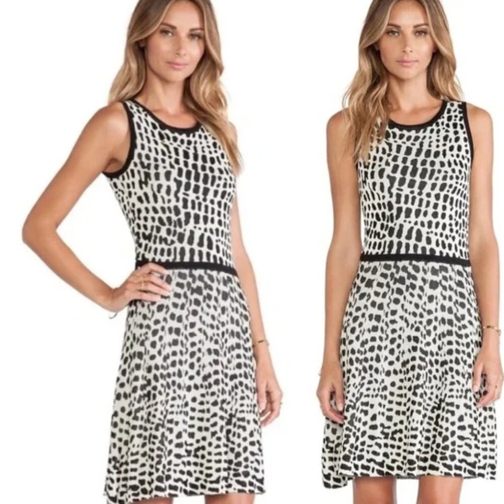 Trina Turk Cream Black Sleeveless Tank Stretch Sweater Dress XS
